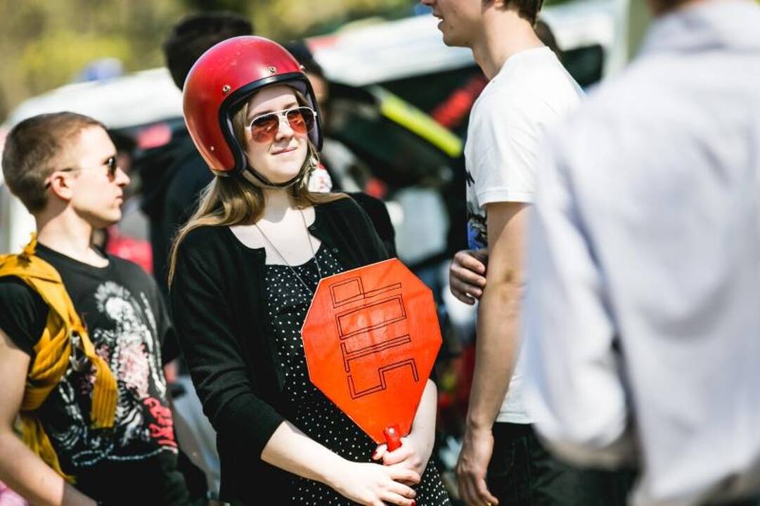 Studentų festivalis startavo riedžių lenktynėmis