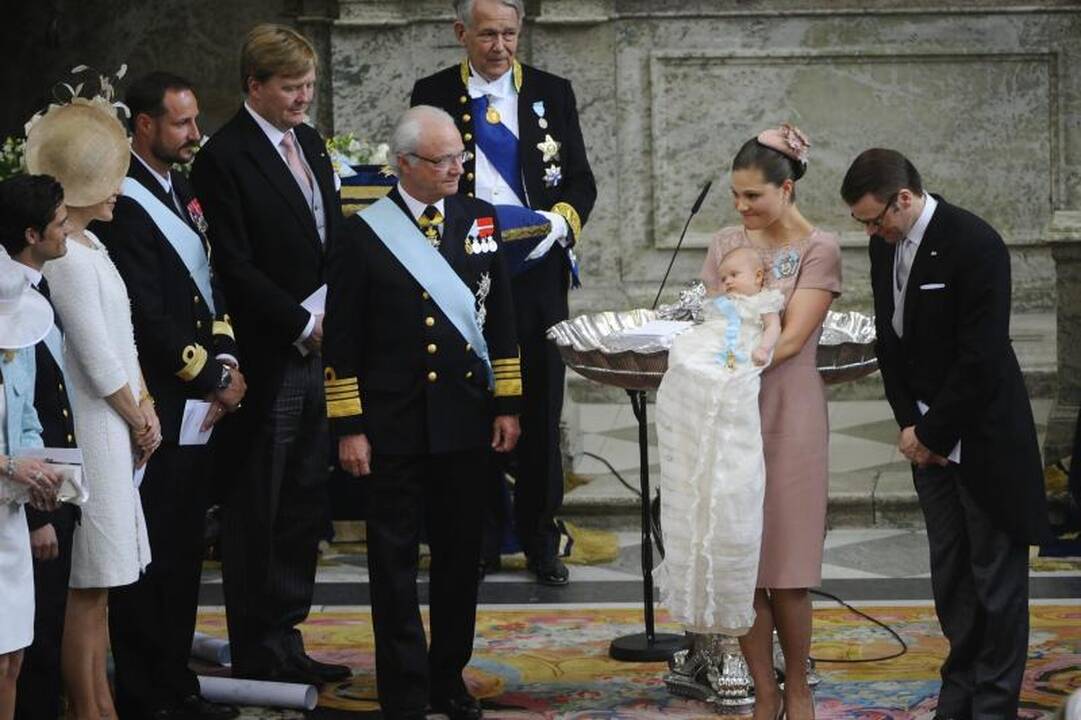Švedijoje pakrikštyta būsimoji karalienė, princesė Estelle