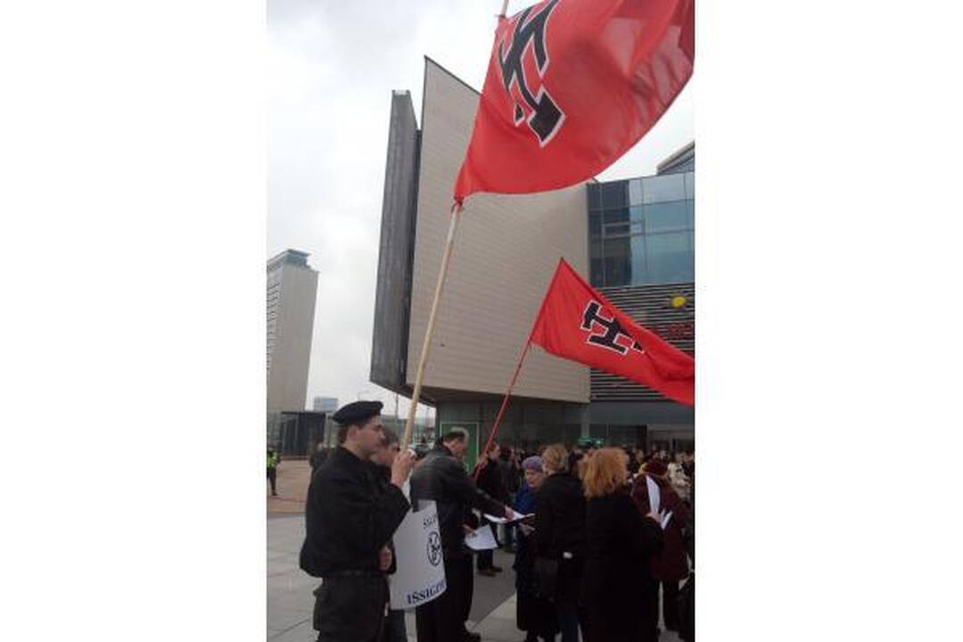 Proteste prieš gėjų eitynes - radikalūs šūkiai (papildyta)