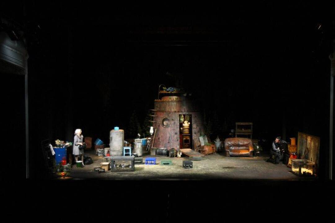 Teatro premjeroje „Jeruzalė“ – pašaipus žvilgsnis į šių dienų pasaulį