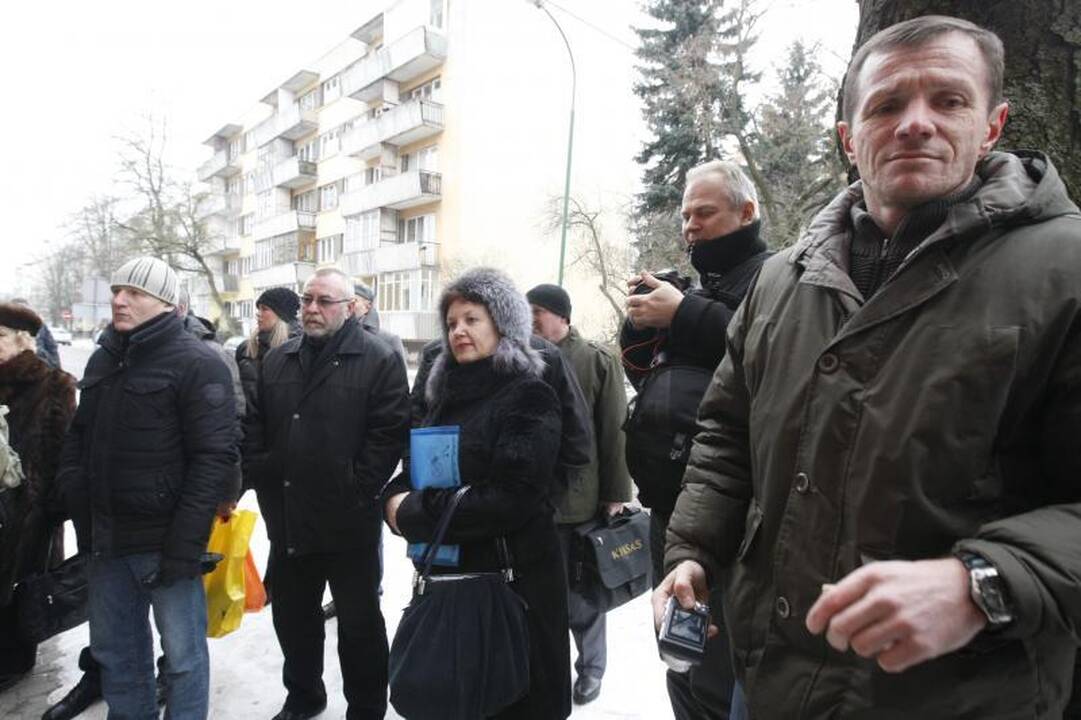 Afganistano karo aukoms - meno kūrinys „Juodoji tulpė“