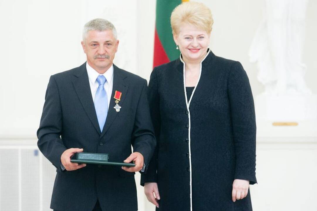 Prezidentė apdovanojo dar tris pasižymėjusius olimpiečius