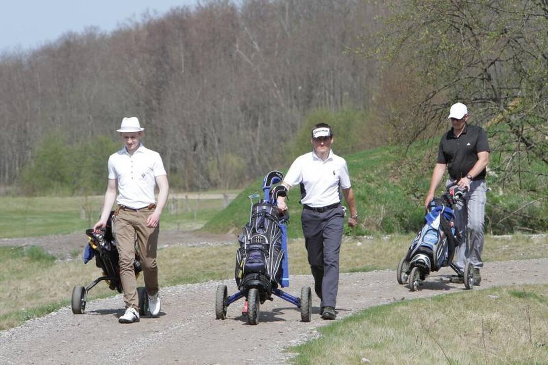 Golfo sezono atidarymo turnyre taikliausi klaipėdiečiai