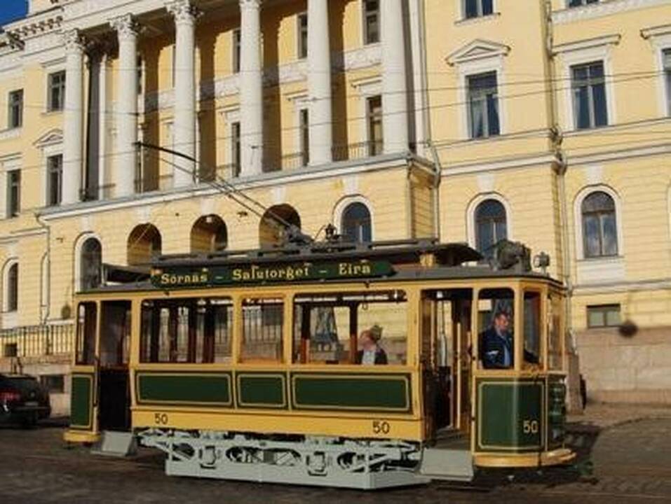 Helsinkio gatvėse – šimtametis tramvajus