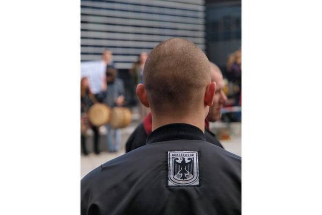 Proteste prieš gėjų eitynes - radikalūs šūkiai (papildyta)