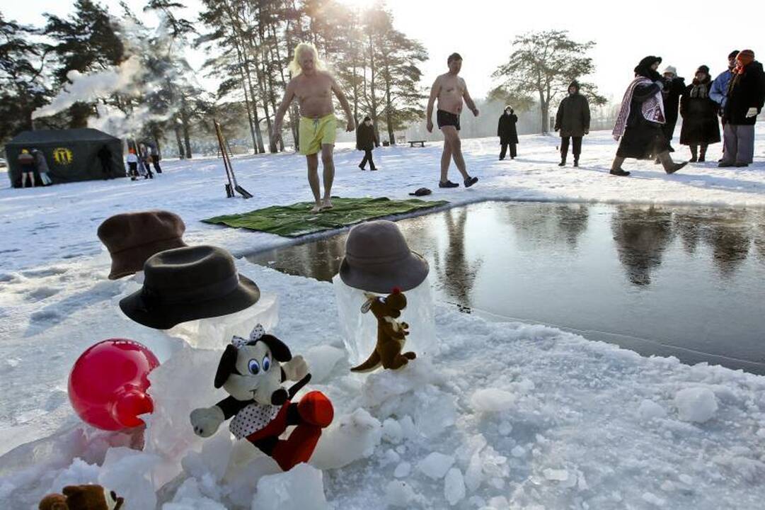„Ruoniai“: ei, chebra, nešildykit vandens