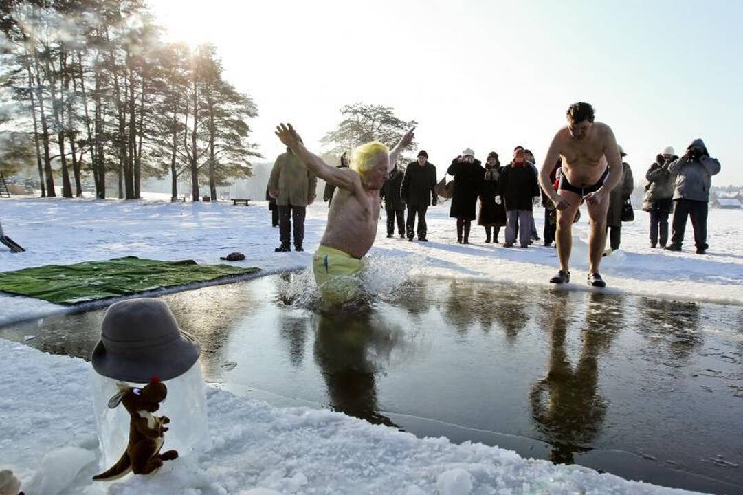 „Ruoniai“: ei, chebra, nešildykit vandens