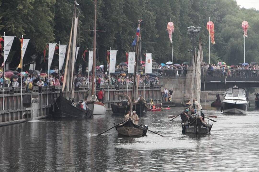 Pilies tiltas atlaikė ekstremalų išbandymą  