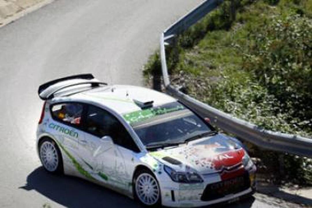 „Citroen“ išbandė hibridinį C4 WRC