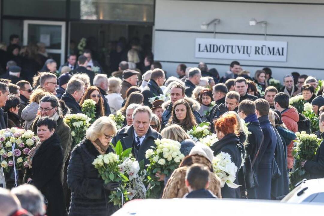 I. Matijošaitienę į paskutinę kelionę palydėjo šimtai žmonių