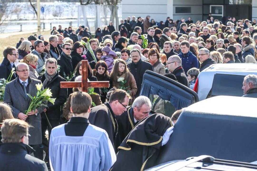 I. Matijošaitienę į paskutinę kelionę palydėjo šimtai žmonių