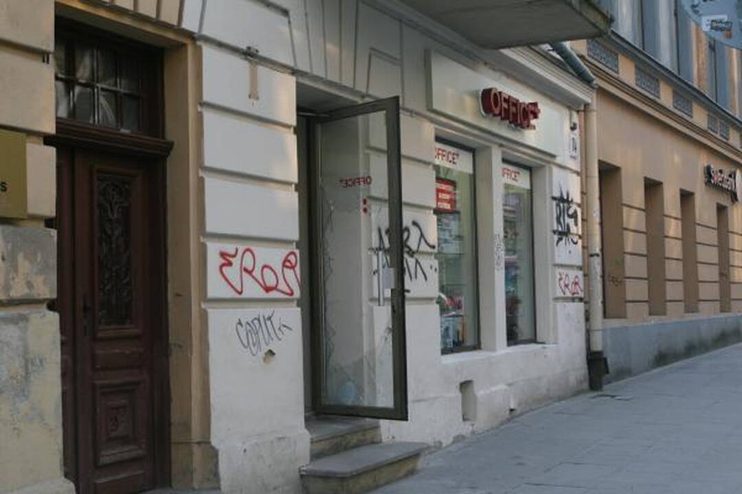 Vilniaus senamiestyje - žaibiškai apvogta parduotuvė (papildyta)