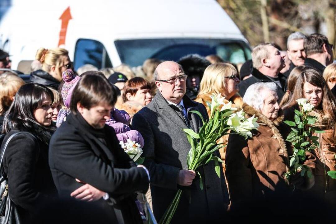 I. Matijošaitienę į paskutinę kelionę palydėjo šimtai žmonių
