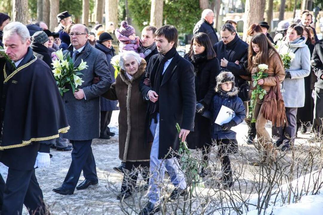 I. Matijošaitienę į paskutinę kelionę palydėjo šimtai žmonių