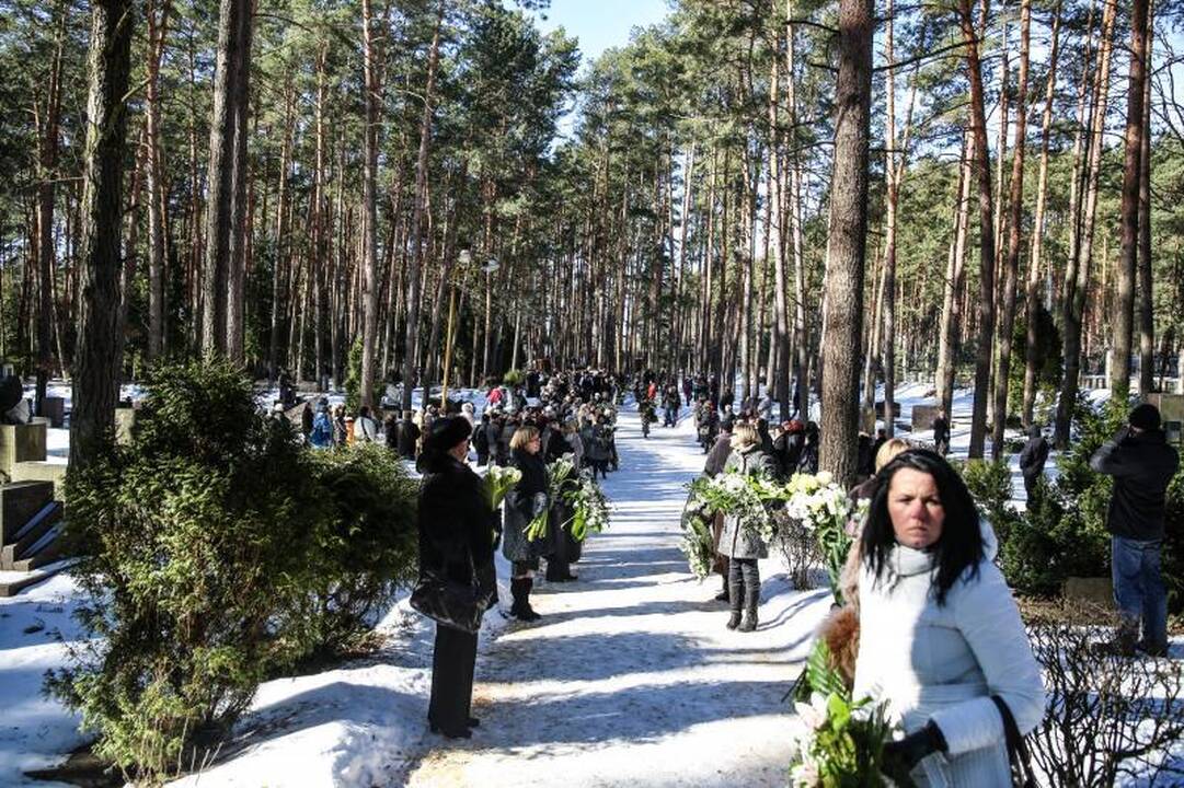 I. Matijošaitienę į paskutinę kelionę palydėjo šimtai žmonių