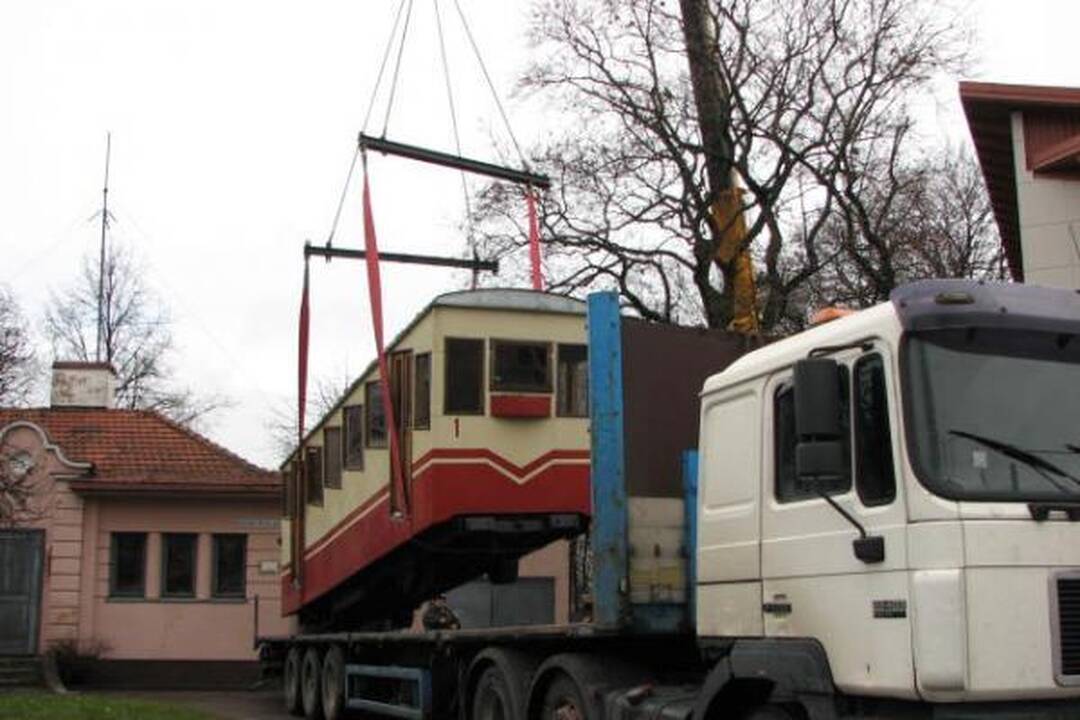 Aleksoto funikulierius išvažiavo į garažą