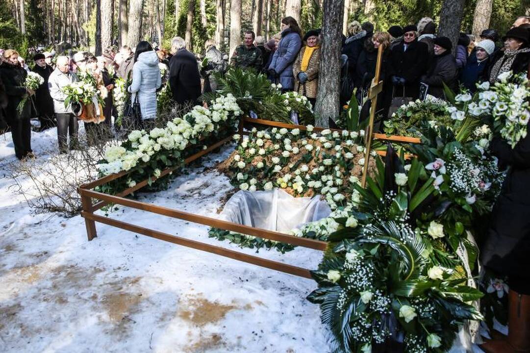 I. Matijošaitienę į paskutinę kelionę palydėjo šimtai žmonių
