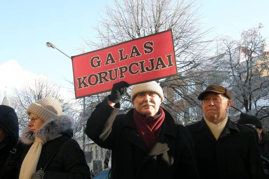 Klaipėdoje piketavo buvę pareigūnai 
