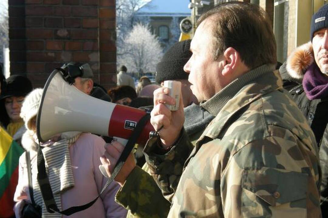 Klaipėdoje piketavo buvę pareigūnai 