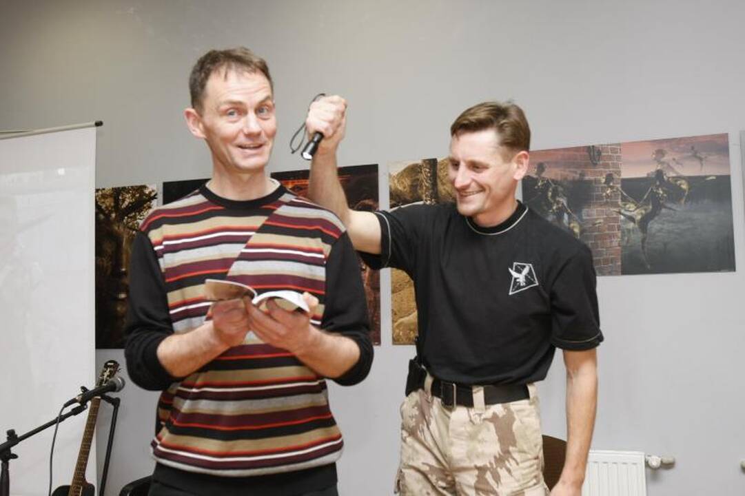 Snaiperis parašė knygą apie Afganistaną 