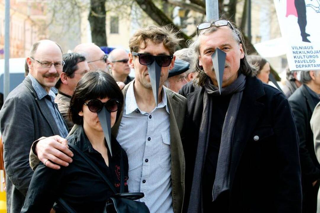 I.Vaškelienė filmavo protestuojančius architektus