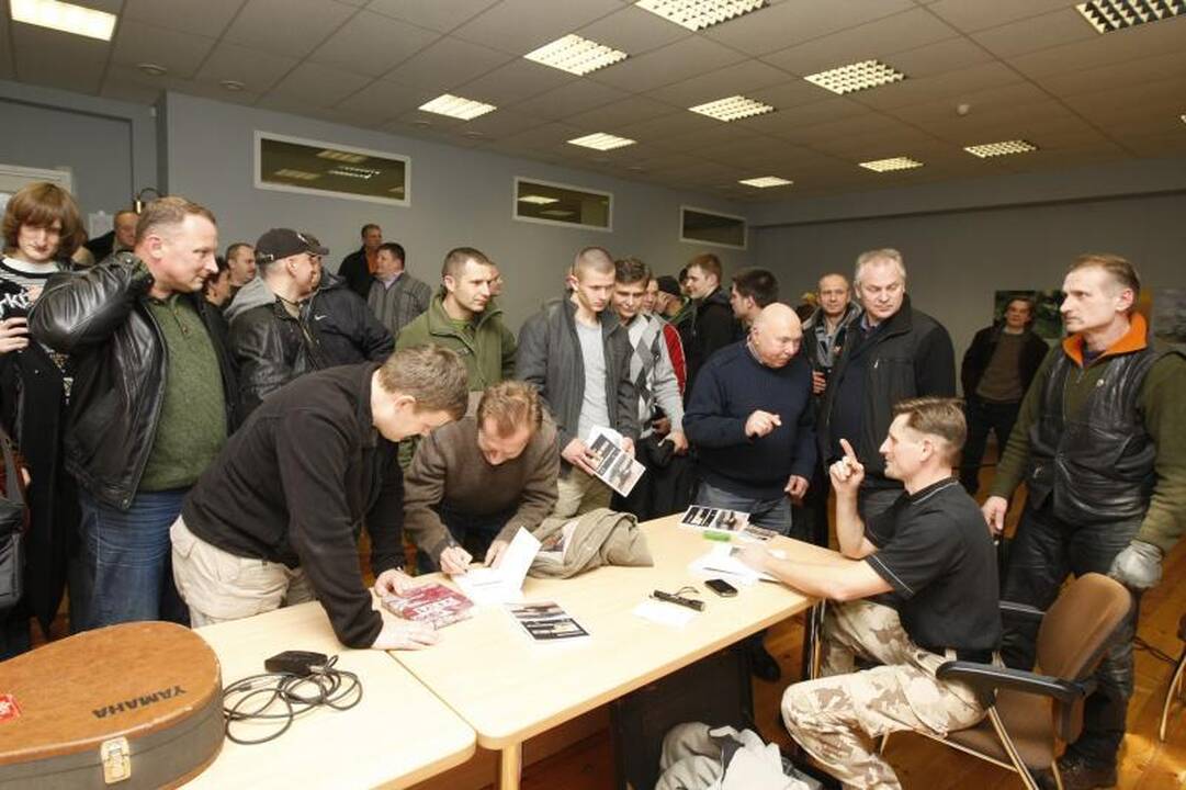 Snaiperis parašė knygą apie Afganistaną 