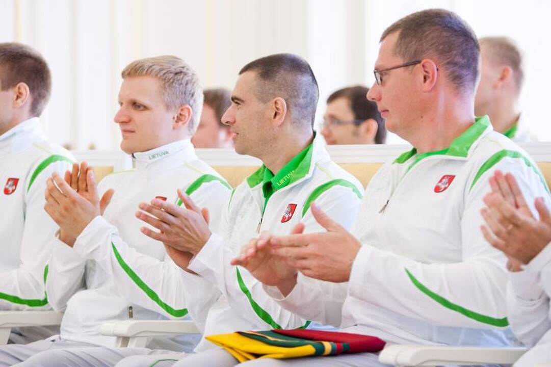 Prezidentė išlydėjo Lietuvos sportininkus į parolimpines žaidynes