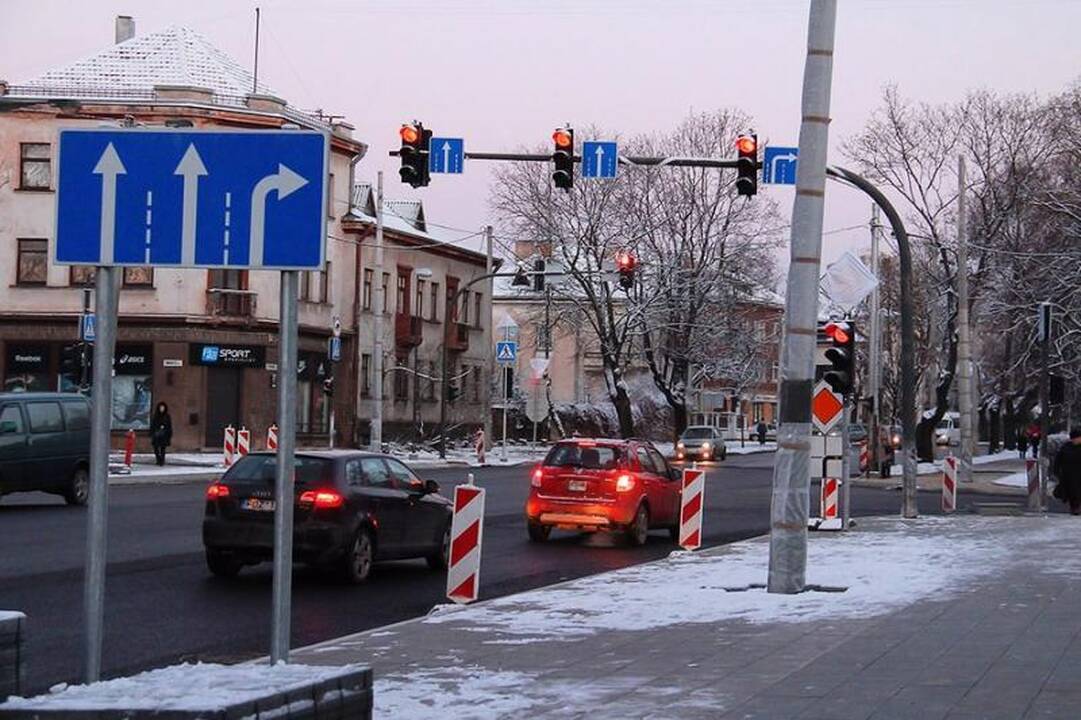 K. Petrausko gatvės ir Vydūno alėjos sankryžoje – nauji šviesoforai