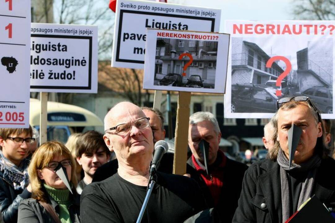 I.Vaškelienė filmavo protestuojančius architektus