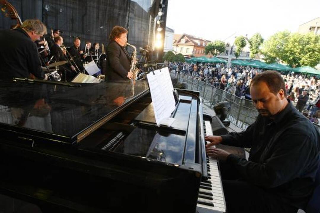 XVI Klaipėdos Pilies džiazo festivalio scenoje - žvaigždžių koncertas