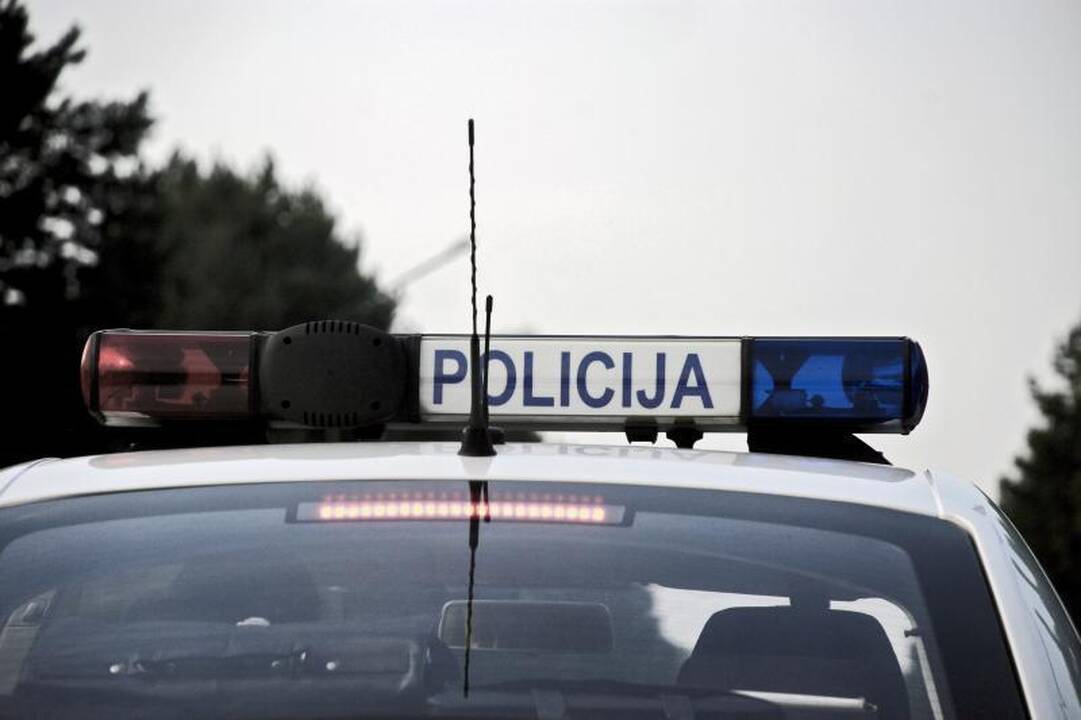 Paskolinęs automobilį susidūrė su problemomis