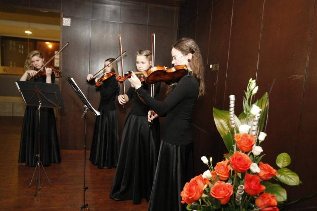 Labdaros aukcionas ištiesė pagalbos ranką mažiesiems