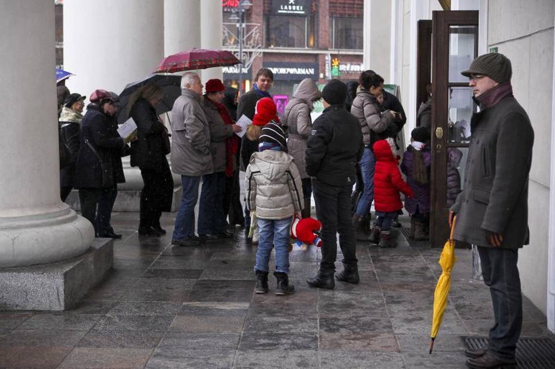 Kalėdų dvasios pasisemti panoro šimtai žmonių