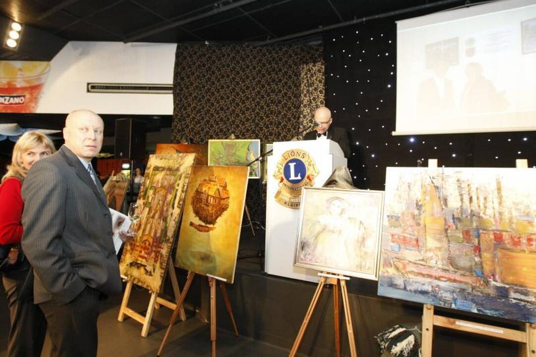 Labdaros aukcionas ištiesė pagalbos ranką mažiesiems