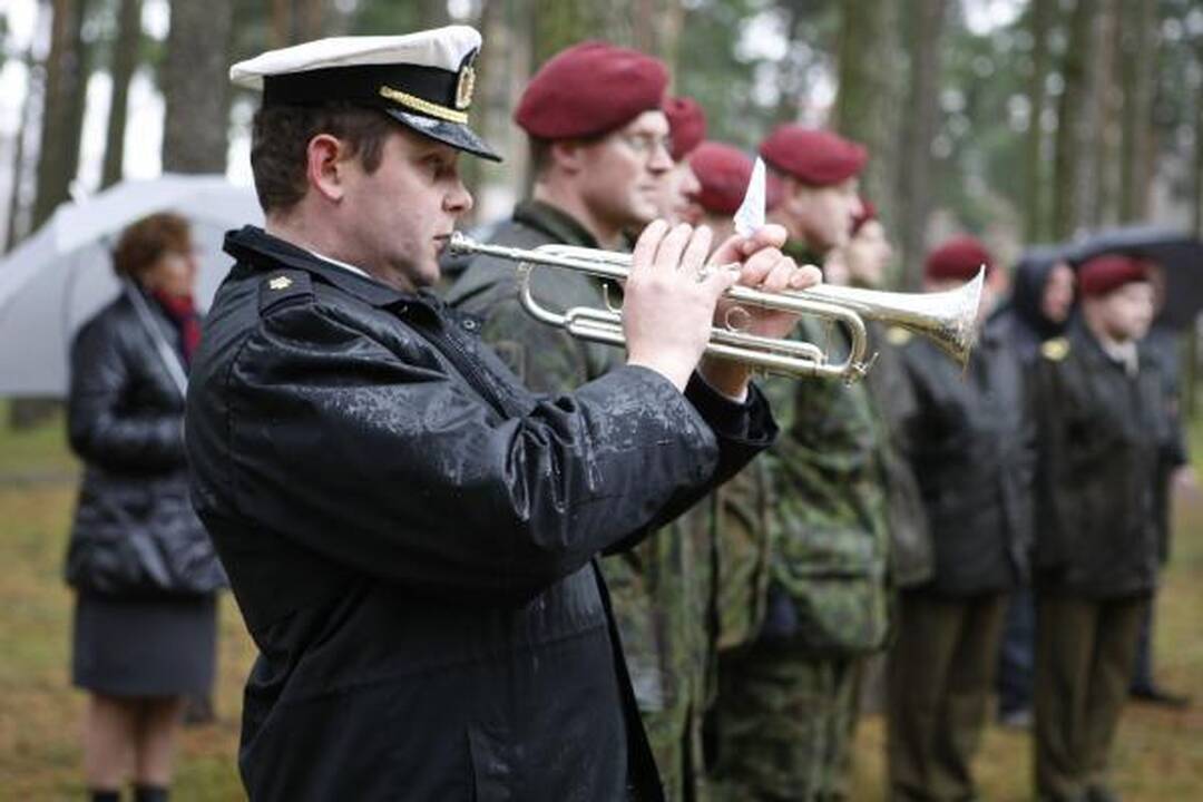 Vokiečių karių kapinėse perlaidoti karių palaikai 
