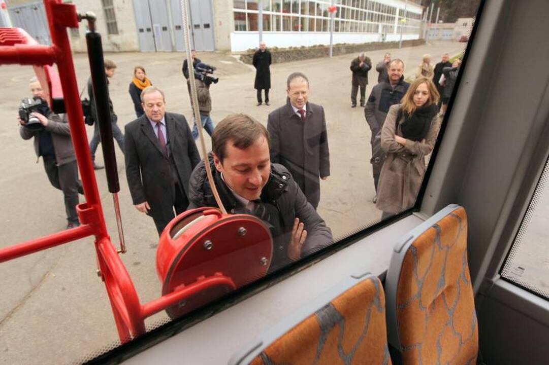 Pirmasis Lietuvoje surinktas troleibusas važiuoja be „ūsų“