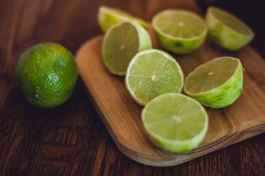 Keksiukai su žaliosiomis citrinomis ir rikotos sūriu