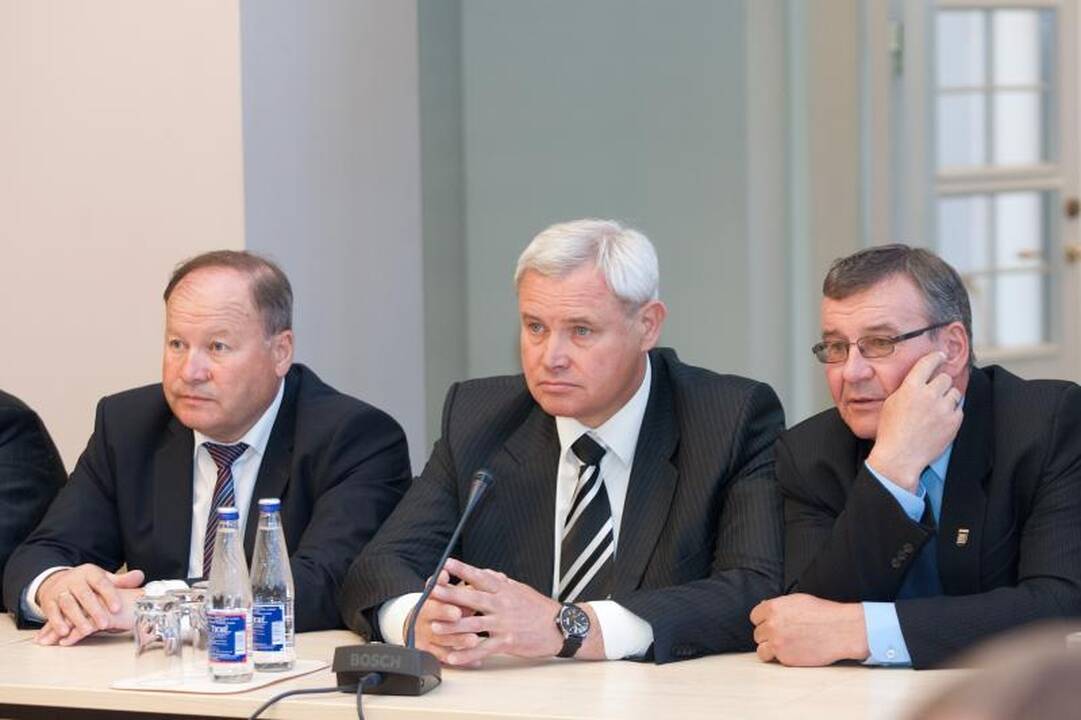 Prezidentė: pasitikėjimas valdžia prasideda nuo pasitikėjimo meru