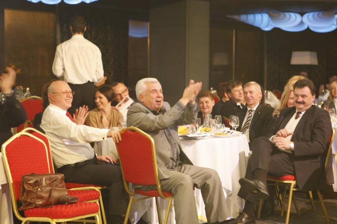 Labdaros aukcionas ištiesė pagalbos ranką mažiesiems