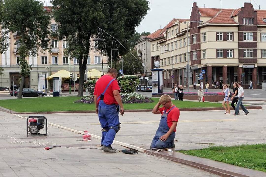 Klaipėdos centrinėse aikštėse karaliaus krepšinis