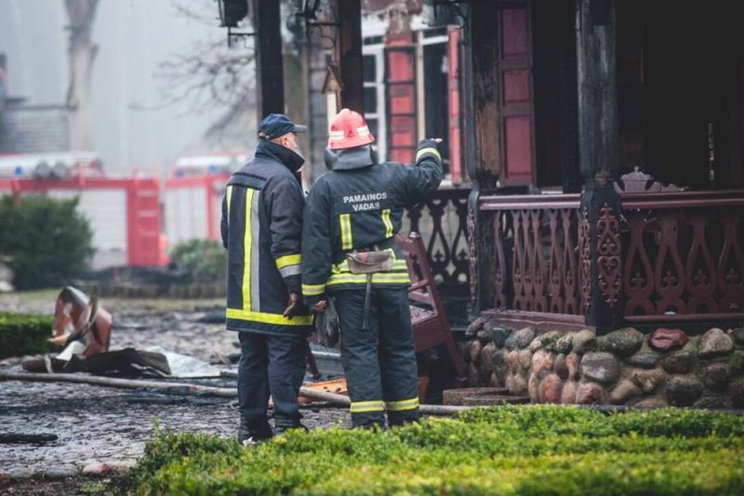 Ekspertai beveik neabejoja, kad restoranas „Bajorkiemis“ padegtas