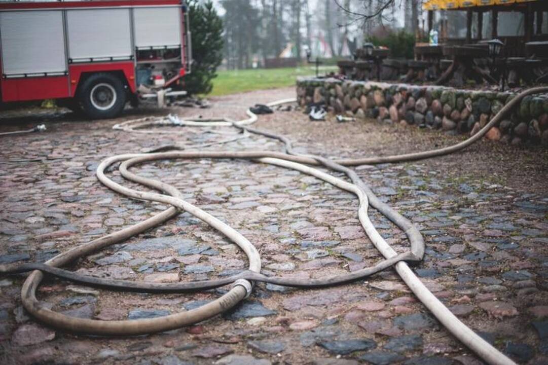 Ekspertai beveik neabejoja, kad restoranas „Bajorkiemis“ padegtas