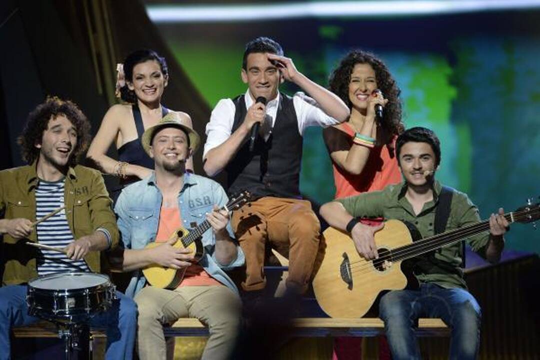 Šių metų „Eurovizijos“ akcentai – lesbiečių bučinys ir Graikijos krizė