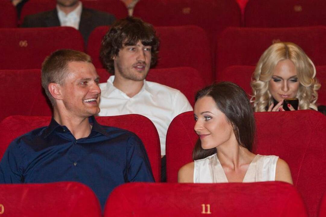 Filmas „Mes už ...Lietuvą!“ – rinktinės kasdienybė iš arti