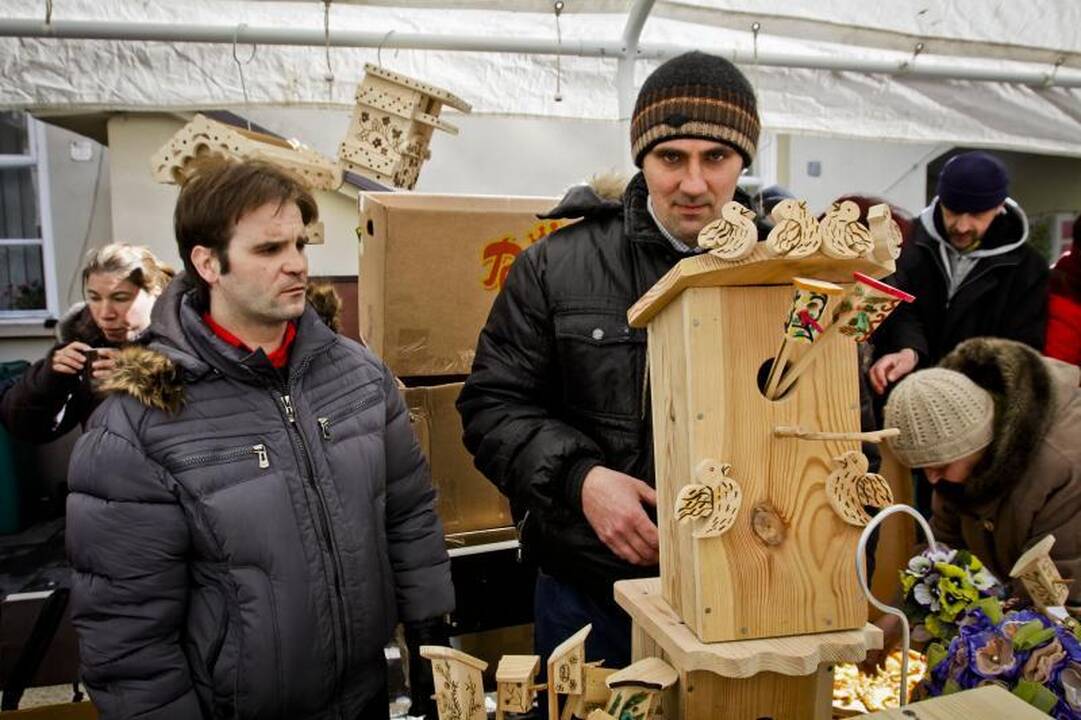 Pavasariškas oras vilniečius viliojo švęsti Atvelykį