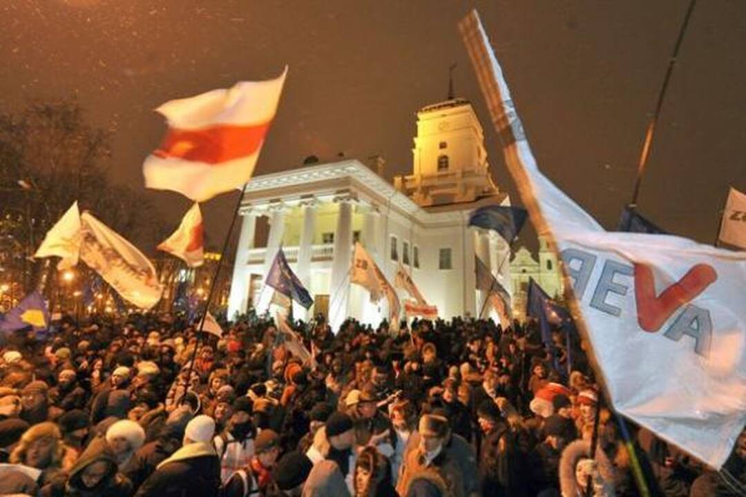 Baltarusijoje sulaikyti visi alternatyviniai kandidatai į prezidentus, išskyrus Romančiuką ir Tereščenką