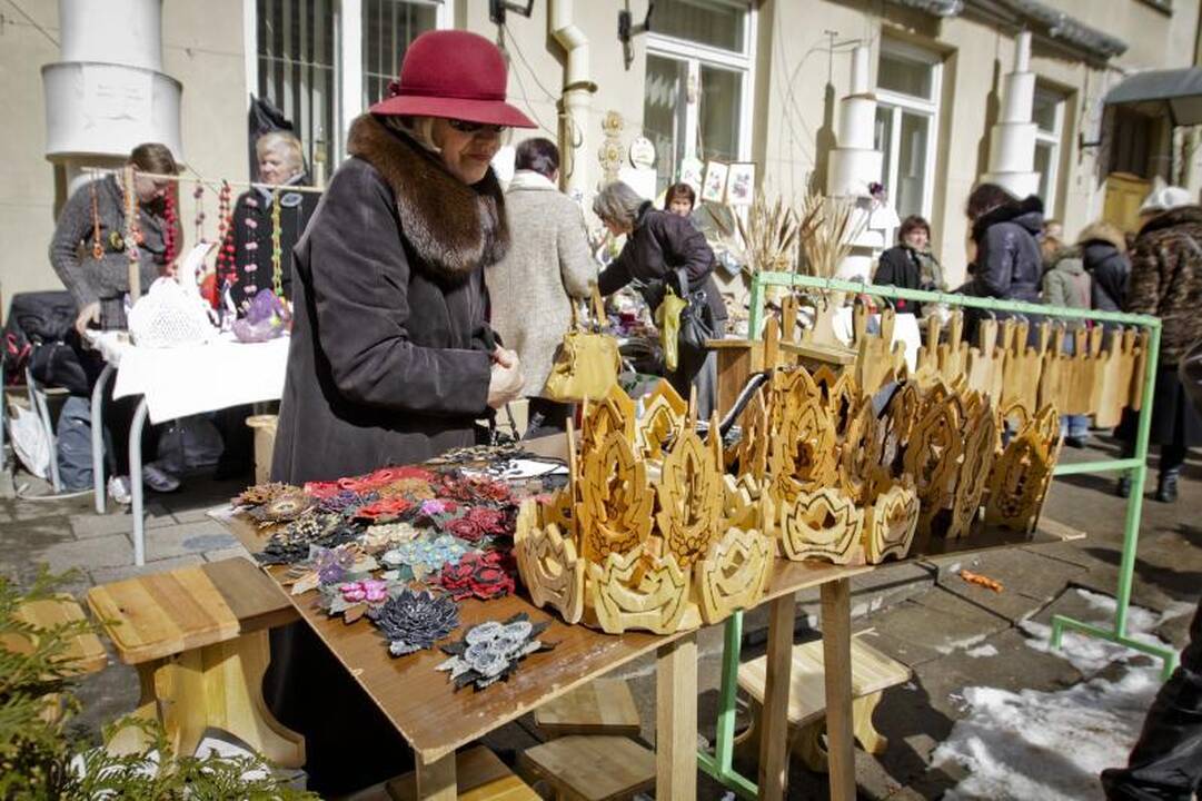Pavasariškas oras vilniečius viliojo švęsti Atvelykį
