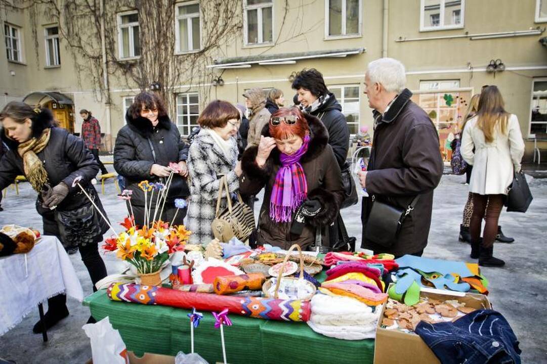 Pavasariškas oras vilniečius viliojo švęsti Atvelykį