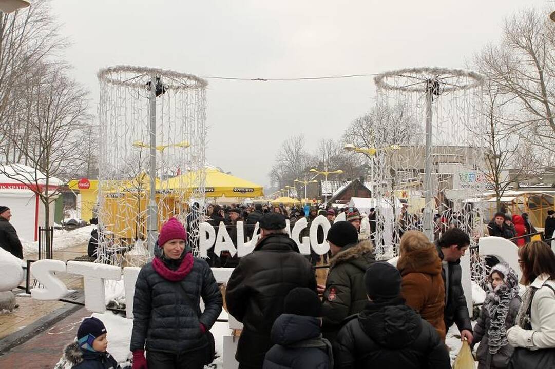 „Palangos stinta“: spūstys prie miesto prieigų dėl žuvelės už 2 litus