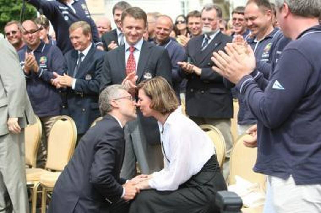 P.Kovas N.Narmontaitei pasipiršo prezidentūroje